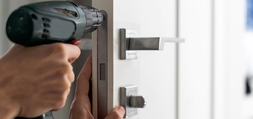 Locksmith For Lock Replacement Near Me in Harvey, IL