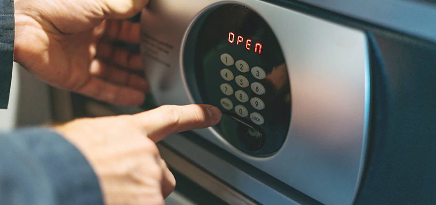 Cash Safe Openers in Harvey, Illinois