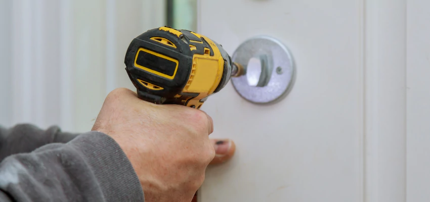 Street Locksmith For Smart Lock Repair in Harvey, IL