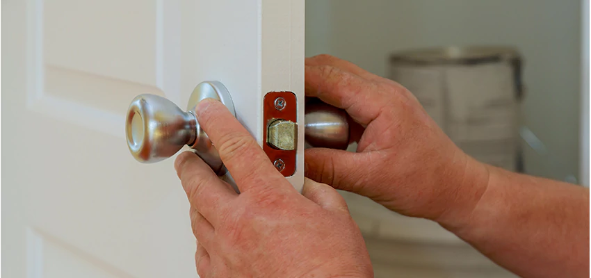 AAA Locksmiths For lock Replacement in Harvey, Illinois