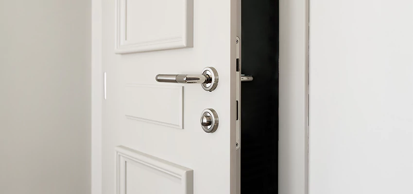 Folding Bathroom Door With Lock Solutions in Harvey, IL